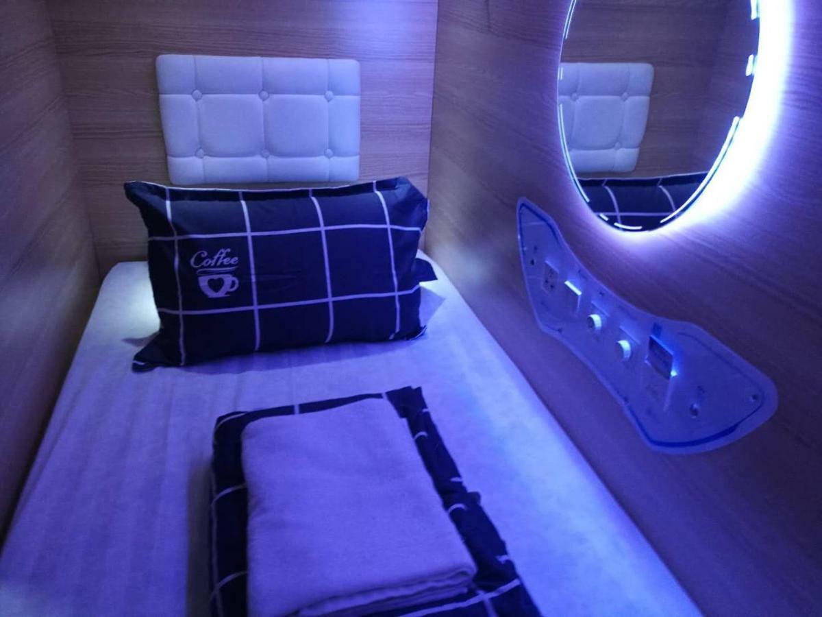 Capsulepod@Aljunied Singapura Exterior foto